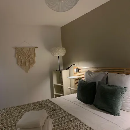 Maison Cosy Et Jardin Verdoyant Drancy