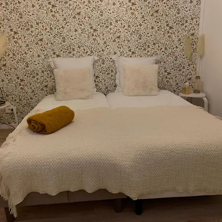 Maison Cosy Et Jardin Verdoyant Hébergement de vacances *